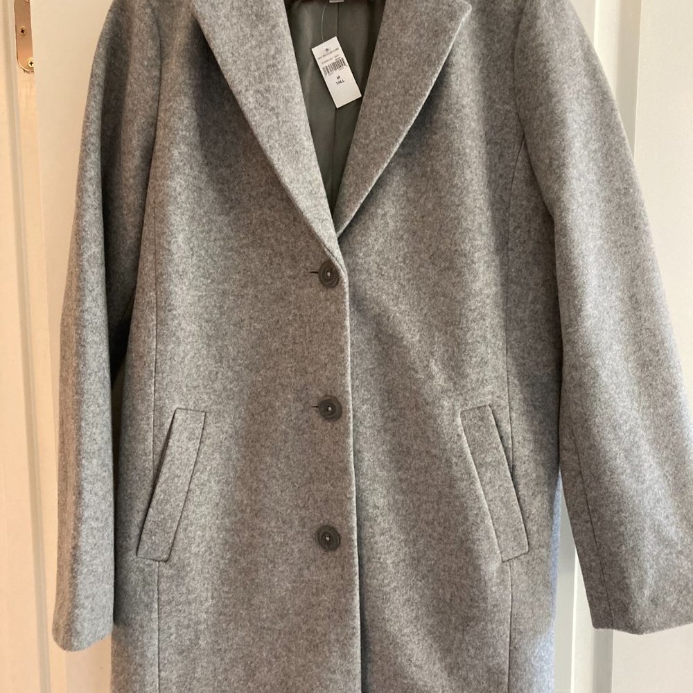 Long wool-blend topcoat